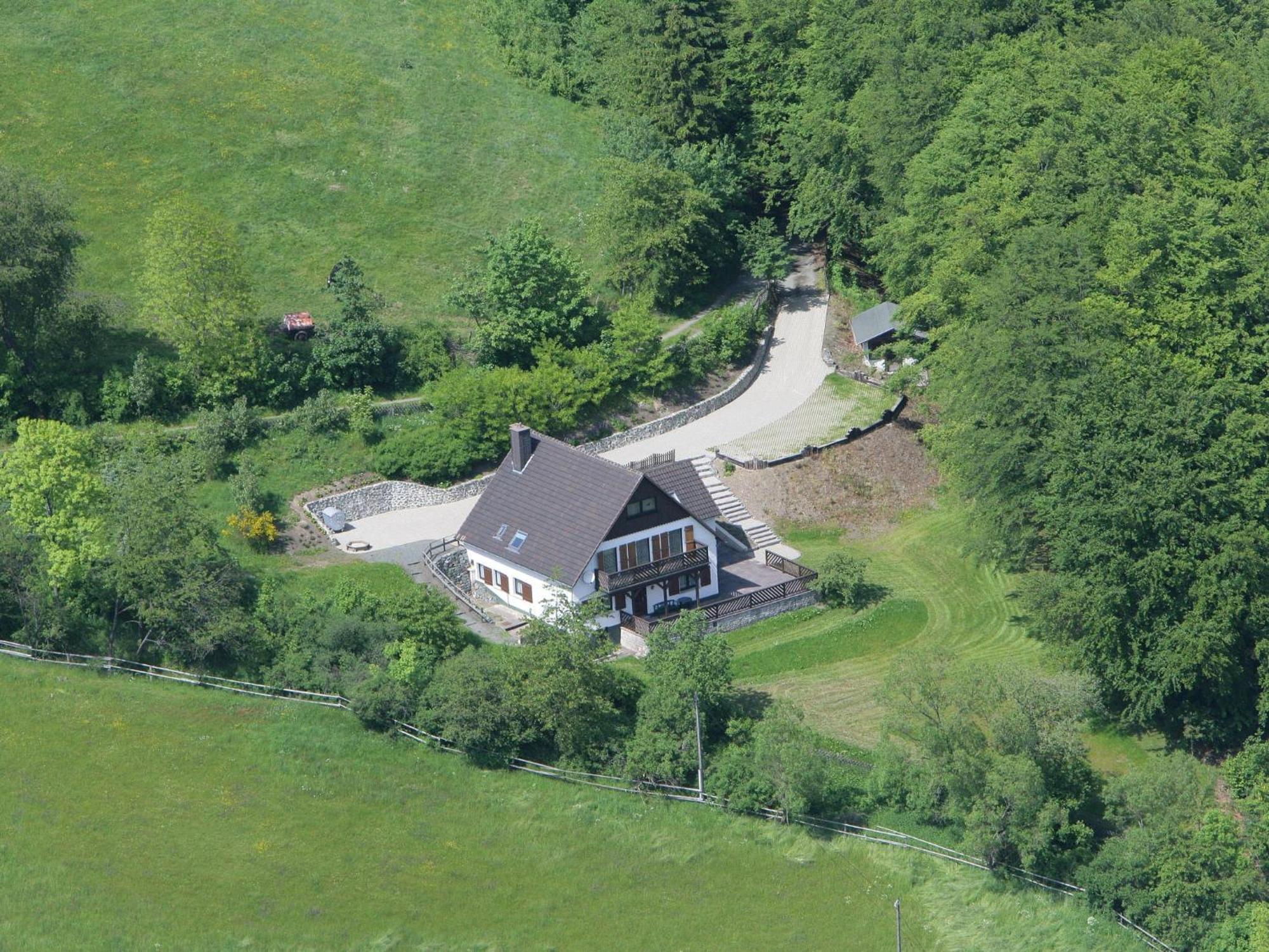 Nice Holiday Home Near Ski Area Medebach Eksteriør bilde