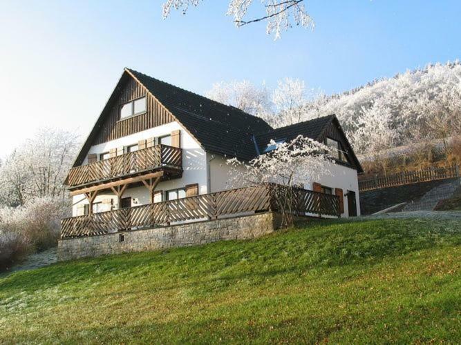 Nice Holiday Home Near Ski Area Medebach Eksteriør bilde